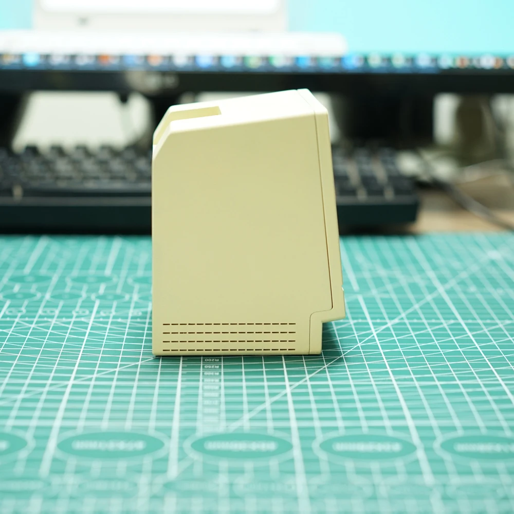 レトロな小さなmacintosh TVの交換、コンピュータサブスクリーン