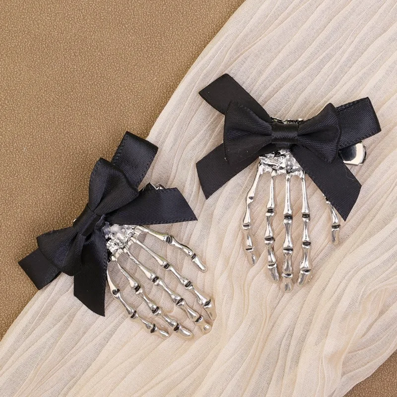 Gothic Skull Claw Hair Clips for Women Punk Y2K Sweet Cool Black Bowknot Hairpin Holloween Party Girl Hair Accessoires Headwear
