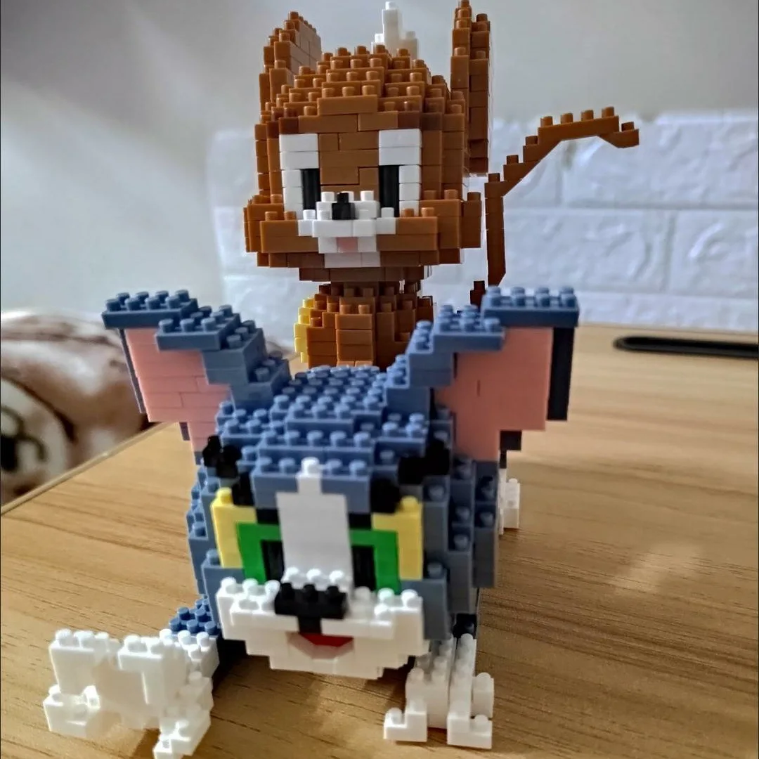 Lustige Tom und Jerry Mikro-Bausteine Käse Katze und Maus Montage 3D-Modell Anime Mini-Baustein-Figur Spielzeug Geschenk – Detail 7