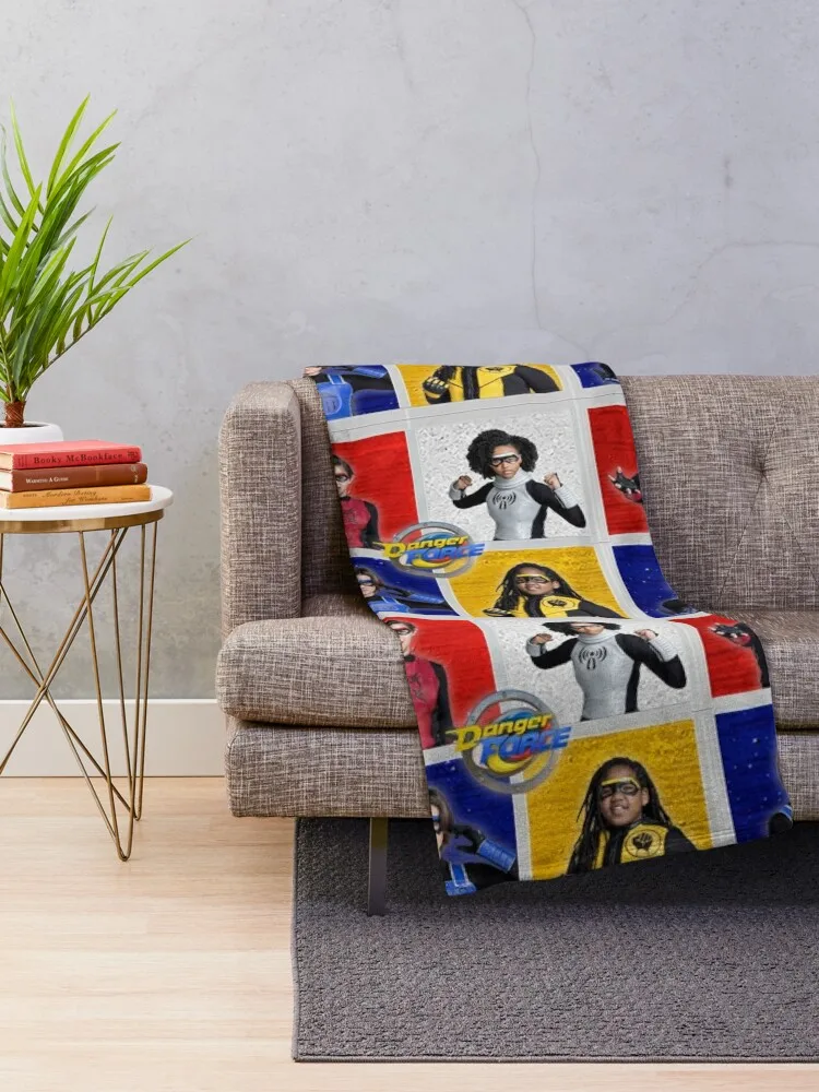 Danger Force �д� ������ ��� ħ��, ���� ��Ƽ�� �ٸ��� ���