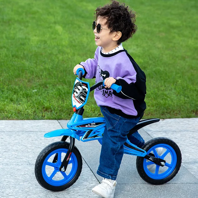 DokiToy Creative Cool Children's Sliding Balance Bike 3-8 Years Old Pedalless Scooter With Light Music Balance Bike New 2022 3