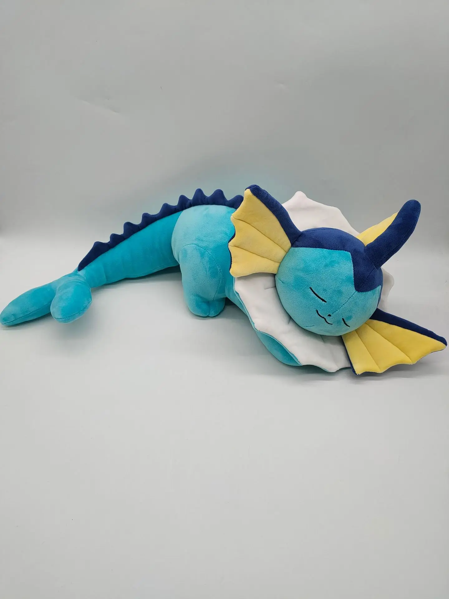 

Плюшевые игрушки для сна Vaporeon Poké, 50 см, милая мягкая мультяшная подушка, куклы для детей, подарок на день рождения