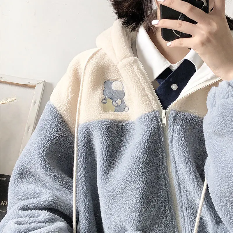 2023 Embroidery Oversized Sweatshirt Plus Velvet Thicked Hooded kawaii Lamb Wool Coat Patchwork Pocket Zipper Hoodies Jacket men s winter zipper cardigan hooded knitwear plush velvet wool cold jackets y2k striped casual comfortable fleece sweater coat