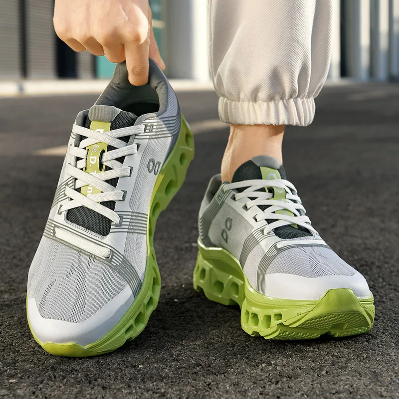 Versatile Casual Shoes: Embracing Comfort and Sports Trends with Soft Soles