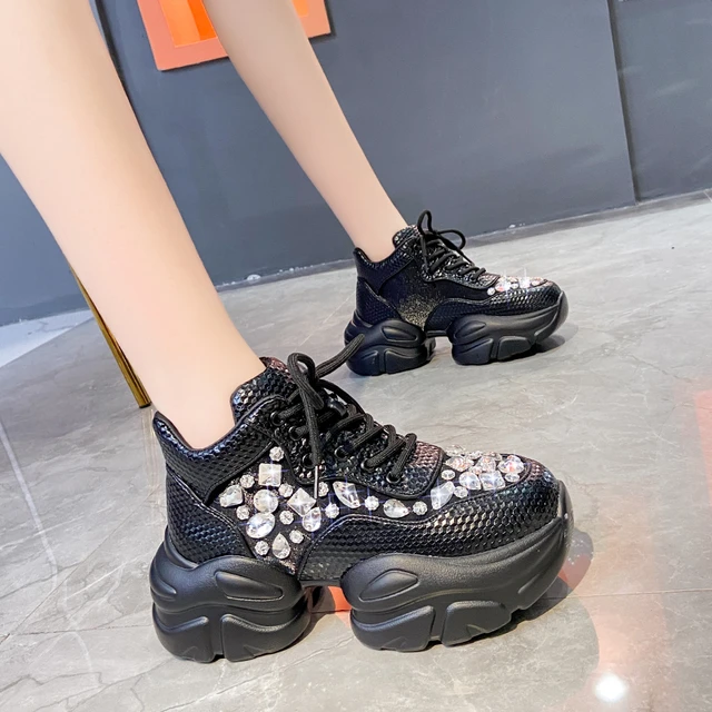 New Fashion Walking Shoes for Women Glitter Bling Crystal Platform Sneakers  No-slip Running Shoes Women Casual Shoes Tenis Sneakers Sport Shoes
