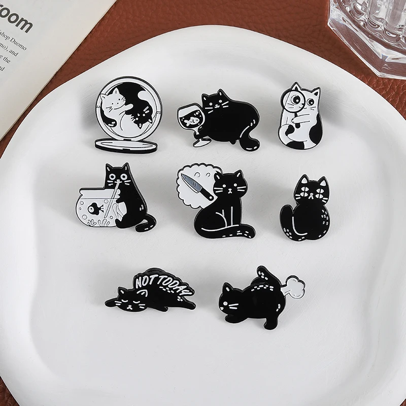 Süße schwarze Katze Sammlung Emaille Pin Punk große Augen Kätzchen Tier Brosche Revers Rucksack Abzeichen Schmuck Geschenke für Katzenliebhaber Freunde – Detail 6