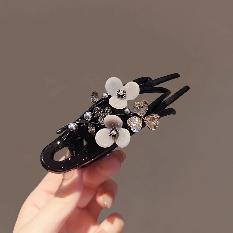 Modische Koreanische Perlen-Kristall-Blumen-Haarspange, Elegante Damen-Halbupdo-Haarklammer, Stilvolle Acryl-Entenschnabel-Clips