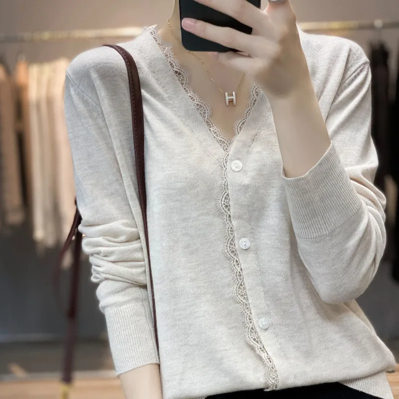 Spring and Autumn PerFemale Knit Cardigan Wool V-neck Jumper Top Single Breasted Simple Slim Women White Black Patchwork Sweater