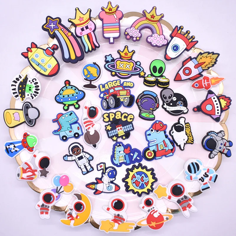 

High Quality 33 Styles Spaceship Astronaut Alien Shoes Buckle Hole Shoes Sneakers Decoration PVC Craft Souvenir Kids X-mas Gifts