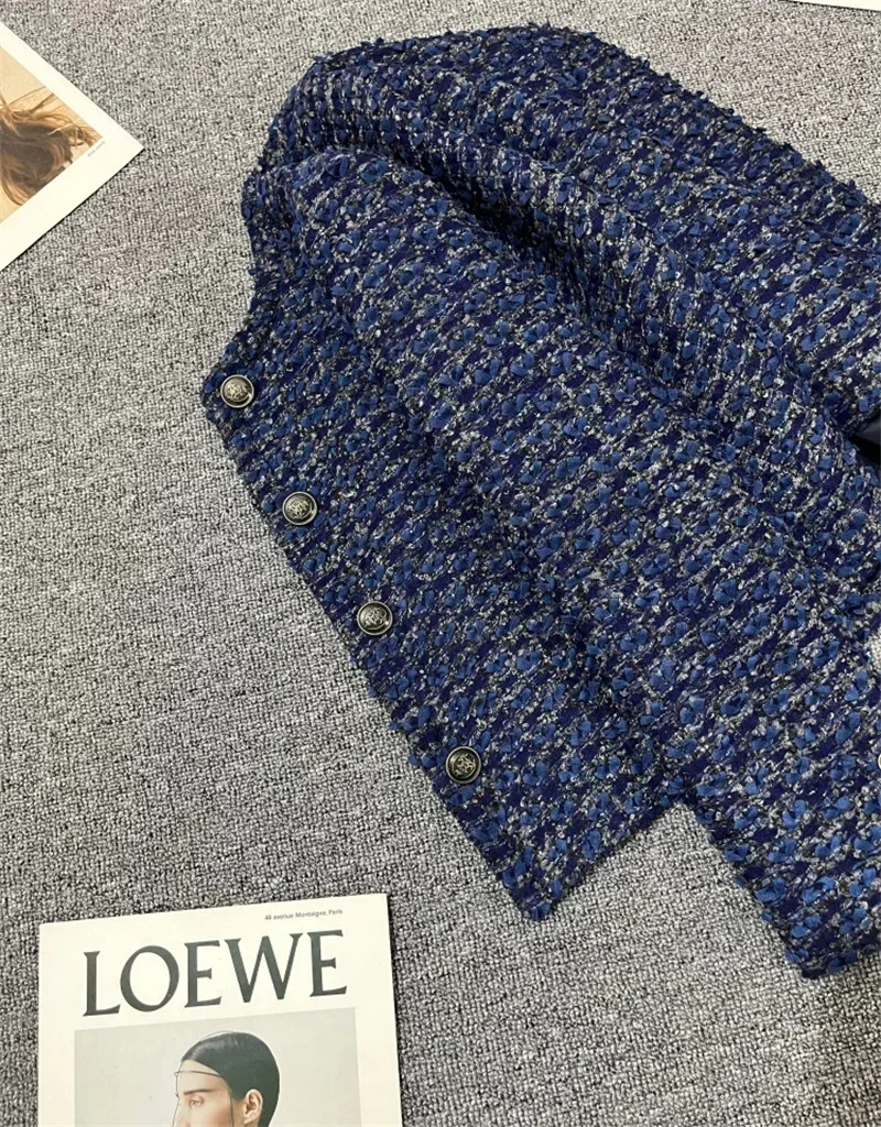 Рисунок 4 - Женский твидовый Блейзер темно-синего цвета