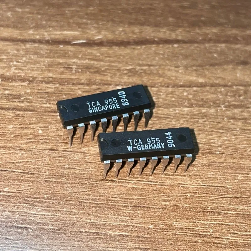2 Pezzi Siemens TCA955 DIP – Regolatore Di Velocità RH – Nuovi