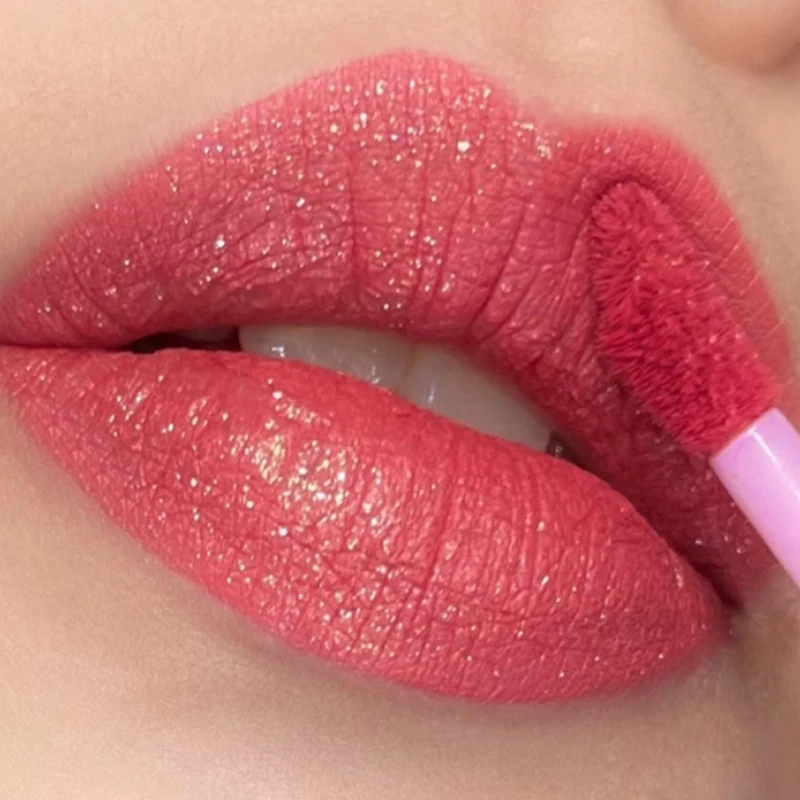 

2 in 1 Double Head Lip Gloss Matte Pearlescent Liquid Lipstick Waterproof Moisturizing Lasting Non-stick Cup Sexy Red Lip Tint