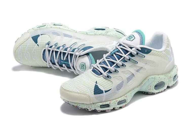 2022 Nike Air Max Plus TN Women's Running Shoes Original Non-slip Sports Lightweight Sports New Arrival Outdoor Sneakers 2
