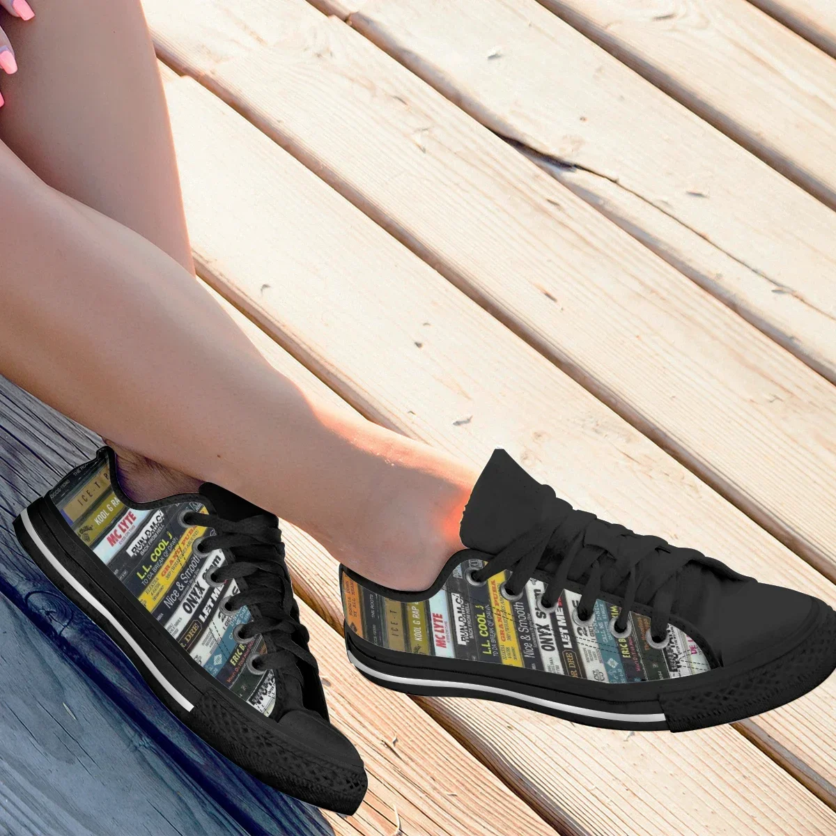 Graffiti Women Low-Top Canvas Shoes Wild Classic Outdoor Casual Shoes Light Soft Sole Breathable Running Shoes