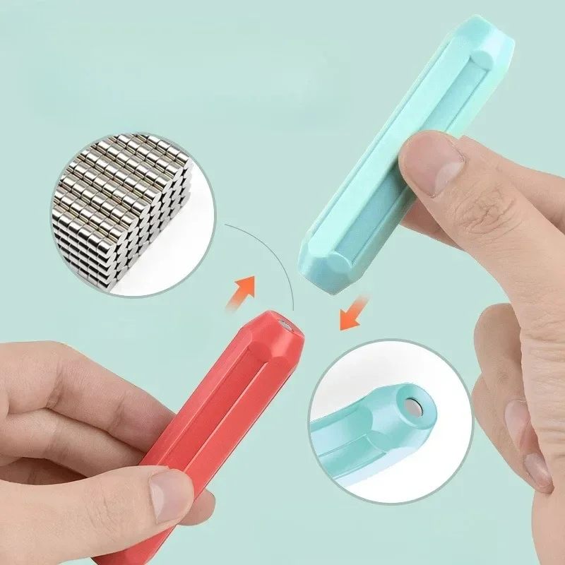 Assemble Magnetic Building Blocks 4