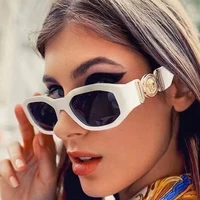 Vintage carré luxe petite monture lunettes de soleil hommes femmes Rectangle marque Design mode carré lunettes de soleil nuances Vintage lunettes 2