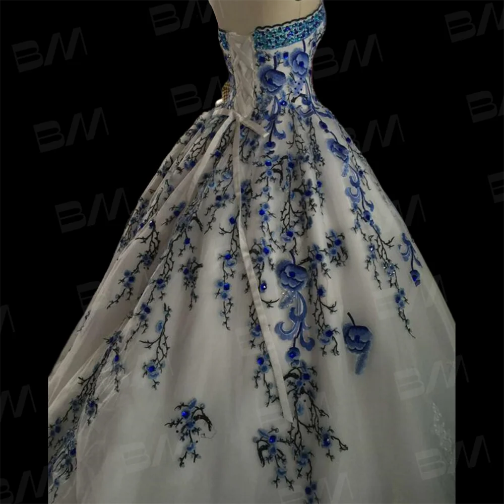 Amazing Arabic Ball Gown Wedding Dresses Blue Floral White Appliques Crystal Beaded With Huge Petticoat Bridal Dress Personalize