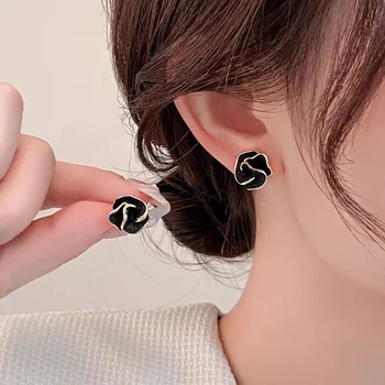 Light Luxury Temperament Unique Camellia Stud Earrings For Women Fashion Simple Metal Jewelry Gifts