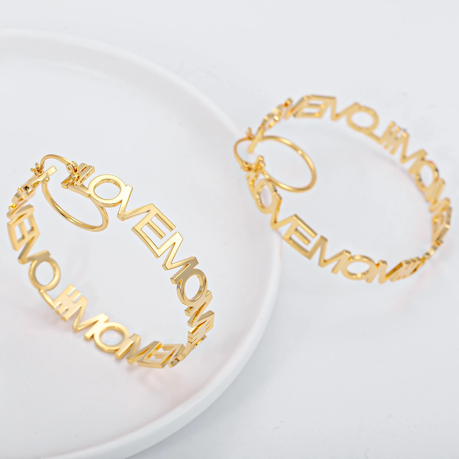 Custom Name Earring 2023 Trend New Summer Hoop Earrings For Women Personalized Gold Aesthetic Jewelry Wedding Sexy Accessories