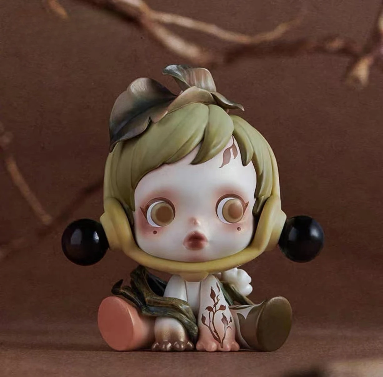 thumbnail image 1 of POP MART SKULLPANDA The Ink Plum Blossom Series Mystery Box 1PC/12PCS POPMART SP Blind Box Cute Toy Action Figure, 1 of 5