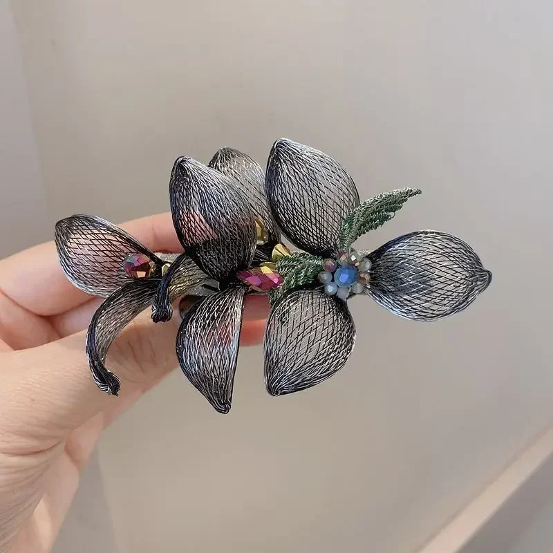 Elegant Copper Wire Woven Petals Hairpin for Women Bridal Hair Accessories Popular 3D Flower Spring Clip Headwear Jewelry Tiara