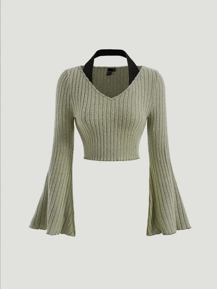 Camiseta curta feminina com gola contrastante e manga sino, gola halter, malha canelada estilo western, camisas justas de manga comprida, tops elásticos básicos 489_voghion.com