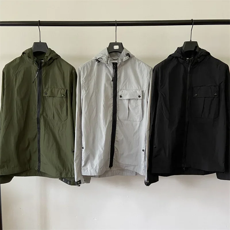 

Classics Mens Hooded Nylon Jacket Waterproof Quick Drying Big Pocket Windbreaker Jackets CP Brand Loose Outdoor Coat Unisex Tops