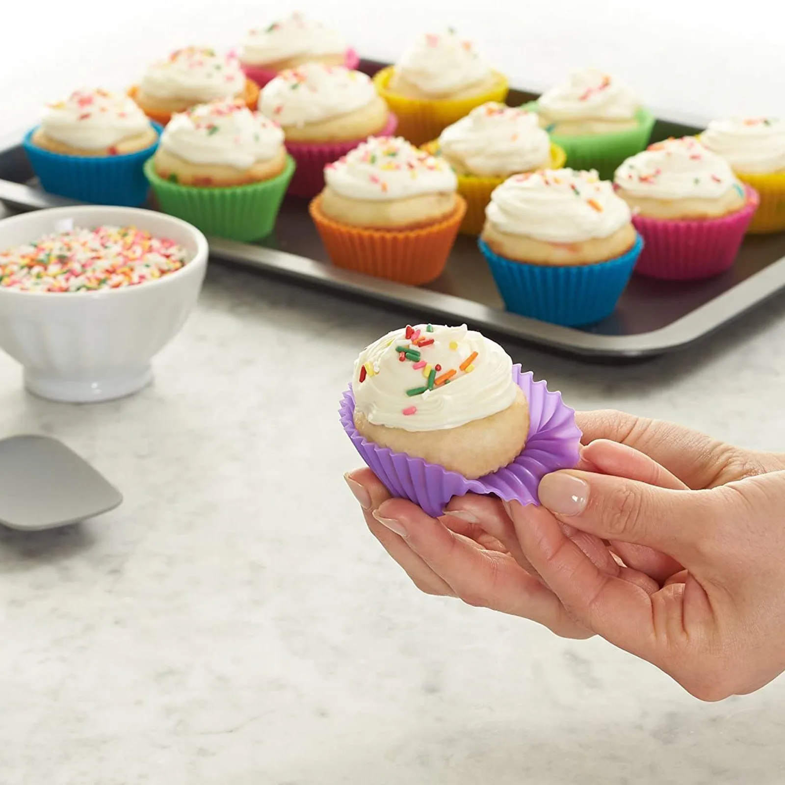 Silicone Baking Cups Set of 16 Standard Size 8 Rainbow Colors Non-stick  Silicone Cupcake Baking Cups, Reusable Cupcake Liners Muffins Cup Molds