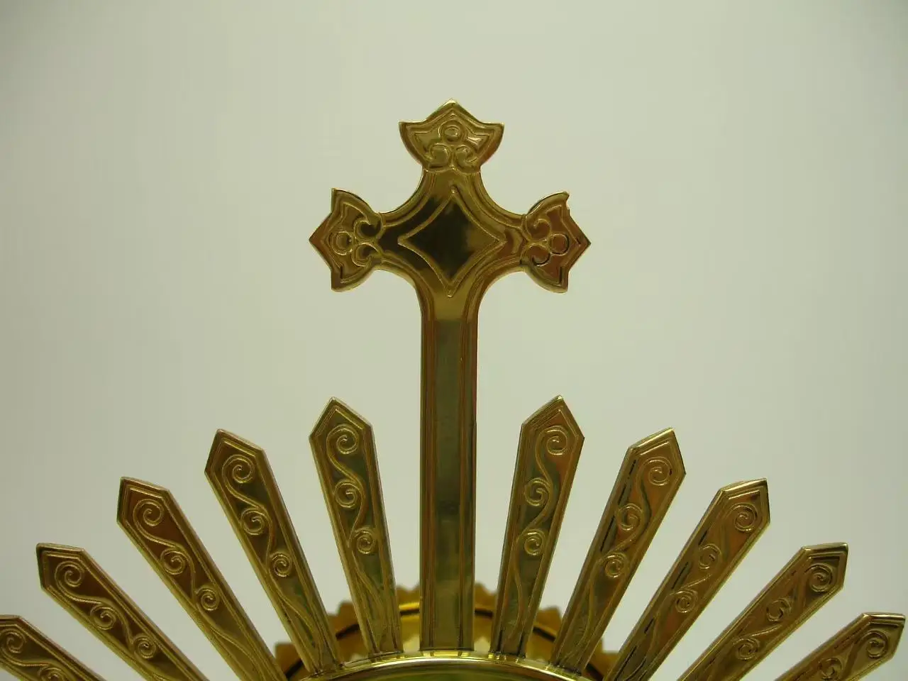 Brass Holy Reliquary Catholic Monstrance With Ray High Polished For Church Or Home