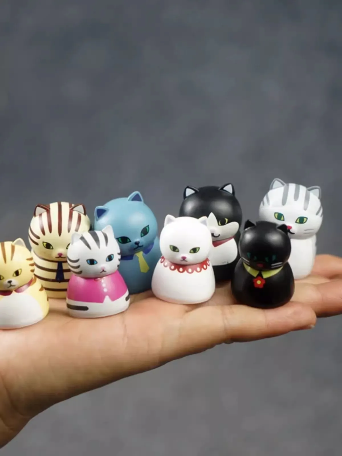 

Chess Model cat mini cute Girl Toy fashion weilan