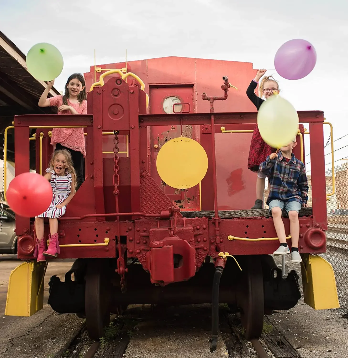 20pcs 18" High Quality Multi-Color Punch Balloons-Perfect for Scene Decor, Room Decor, Birthday & Theme Parties!