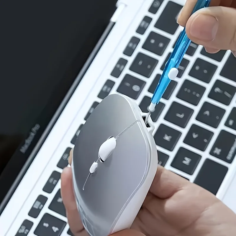 Kit di pulizia retrattile per telefono e auricolari (2/4 pezzi) con spazzola multifunzionale portatile, adatto per smartphone, tablet, ecc. - Image 3