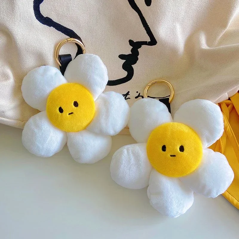 Cute Sun Flower Plush Keychains New Fluffy Charm Sunflower Key Ring on Bag Women Ladies Bag Pendant Accessories Keyring Gift