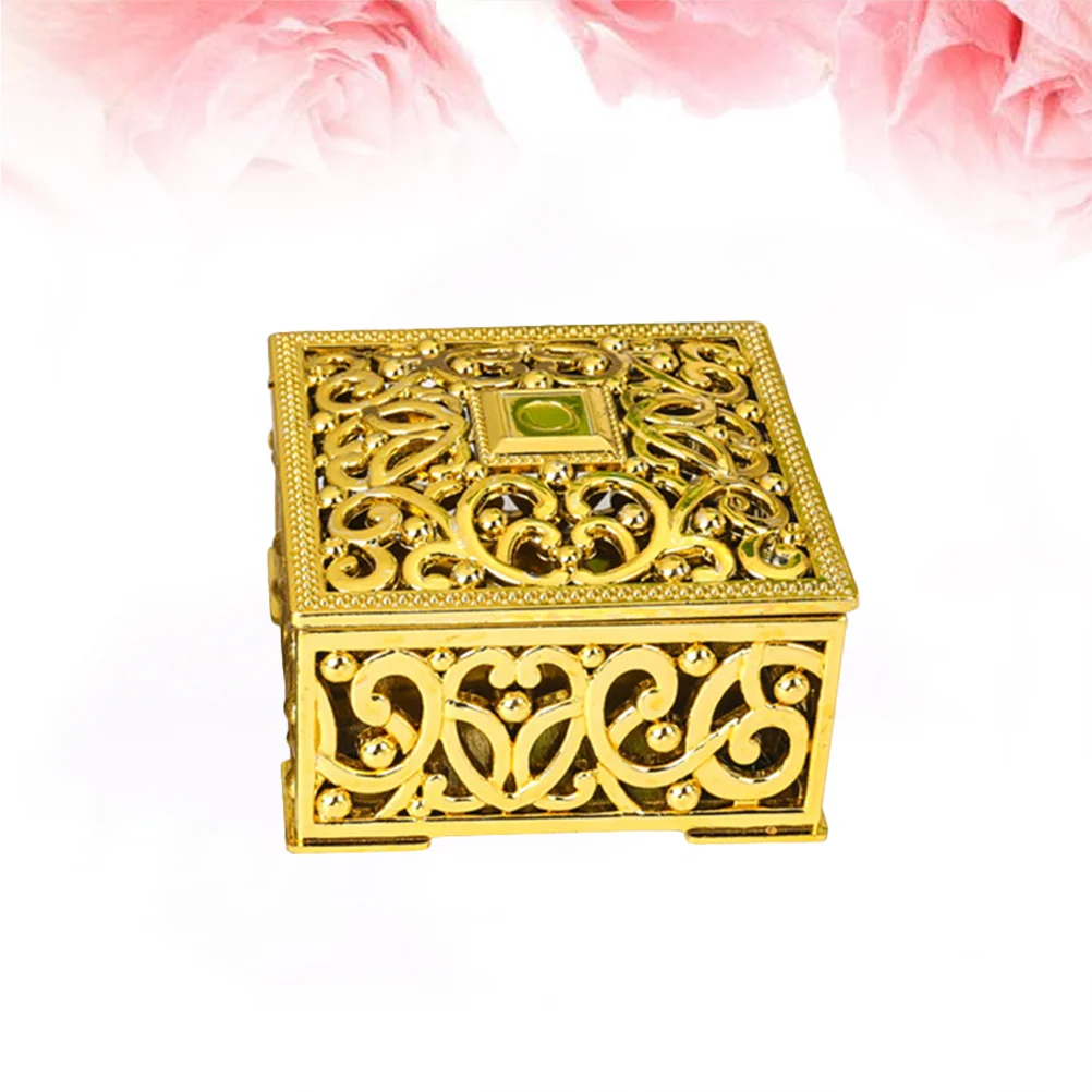 

Hollow Out Flower Pattern Gift Boxes Square Mini Plastic Candy Boxes Packaging Case Party Favors candy boxes (Golden)