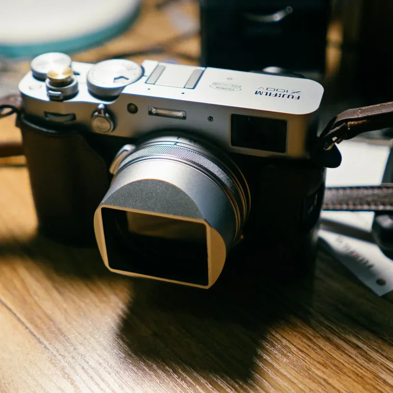 

Квадратная Металлическая бленда с переходным кольцом 49 мм для Fujifilm FUJI X100V X100VI X100F с крышкой для объектива и бесплатным Hoya UV