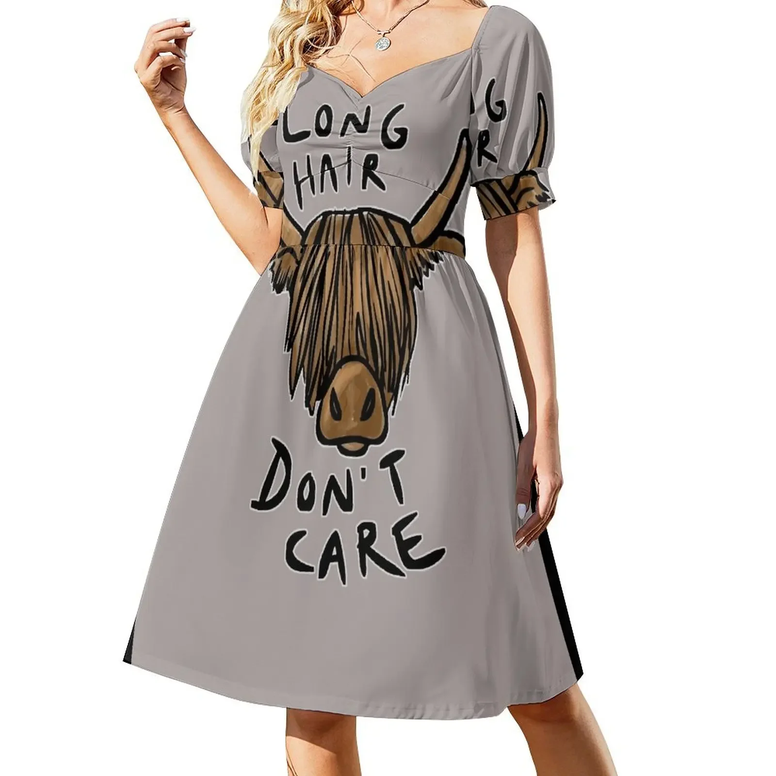 thumbnail image 1 of El pelo largo no importa: el vestido sin mangas Highland Cow, ropa de mujer, vestidos de verano para ocasiones especiales., 1 of 7