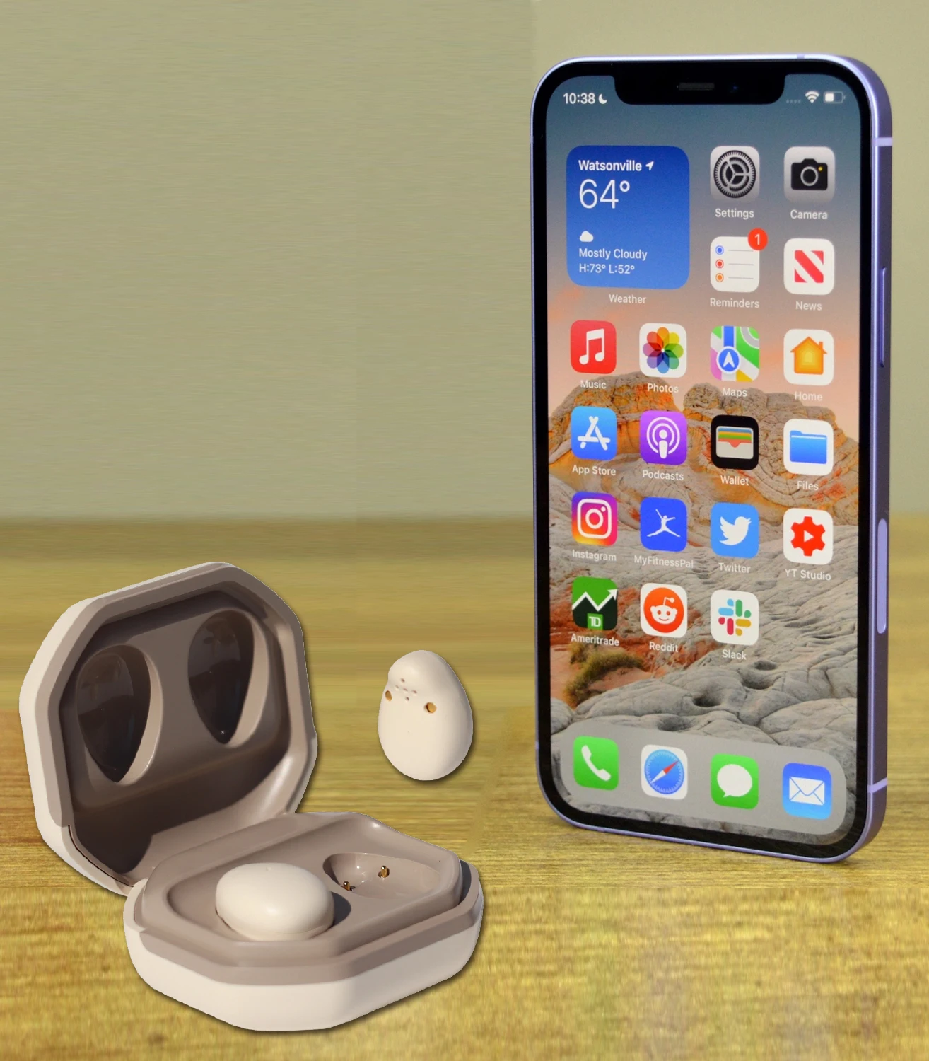 is iphone xr waterproof reddit