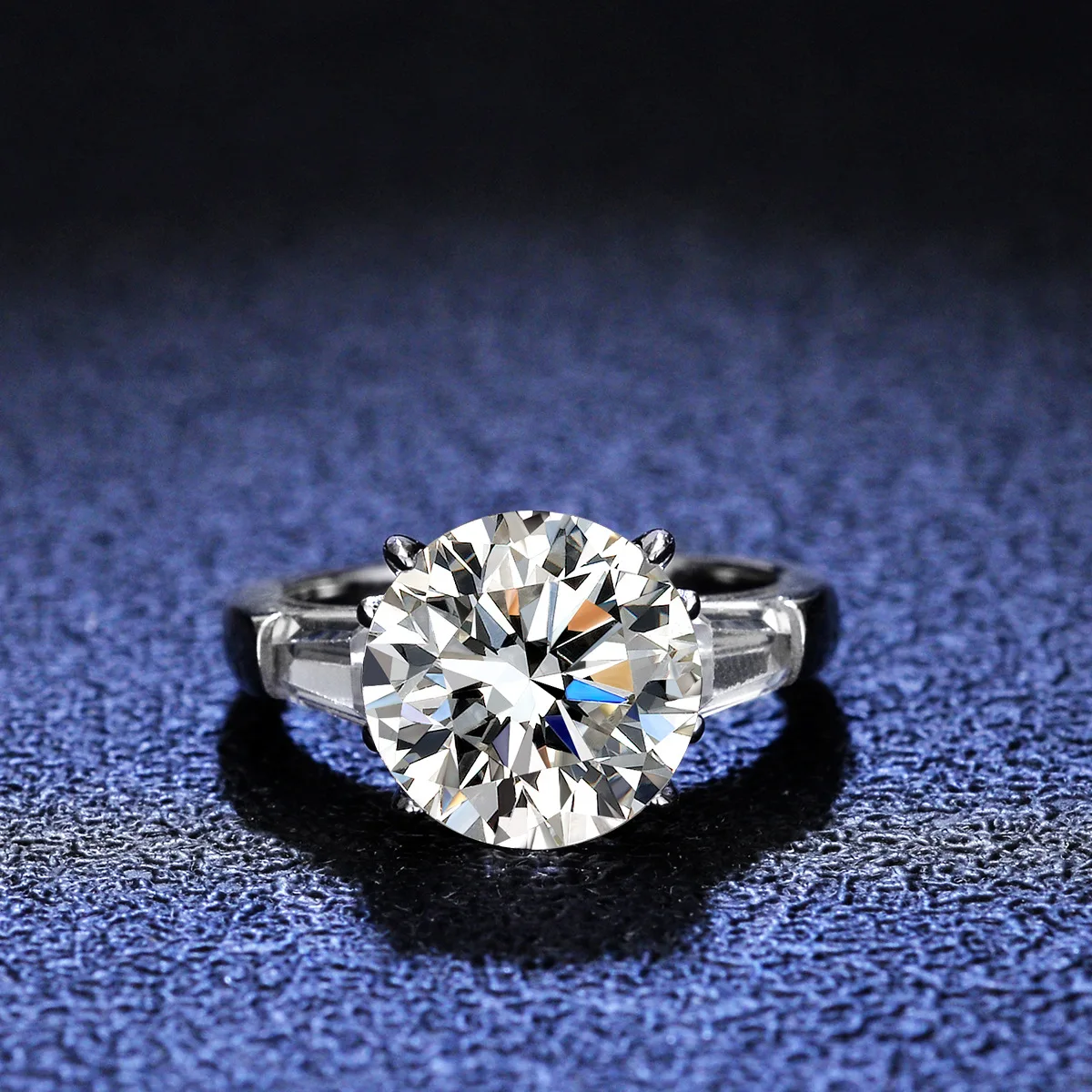 Boutique PT950 platinum diamond ring classic four-claw ring 5 carat moissanite female platinum wedding