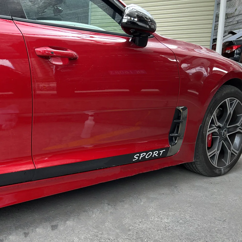 

2pcs Carbon Fiber Style Side Door Skirt Sticker Car Body Decals Strip Stickers For Kia Stinger 2018 2019 2020 2021 2022