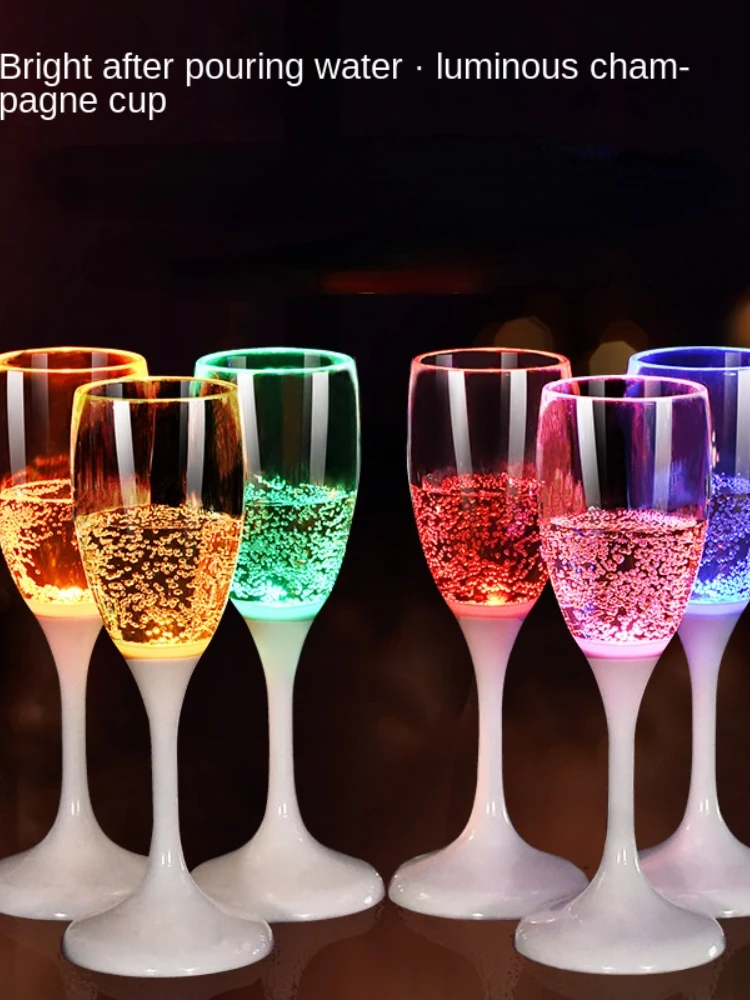 Рисунок 3 - светящиеся Коктейльные бокалы с датчиком