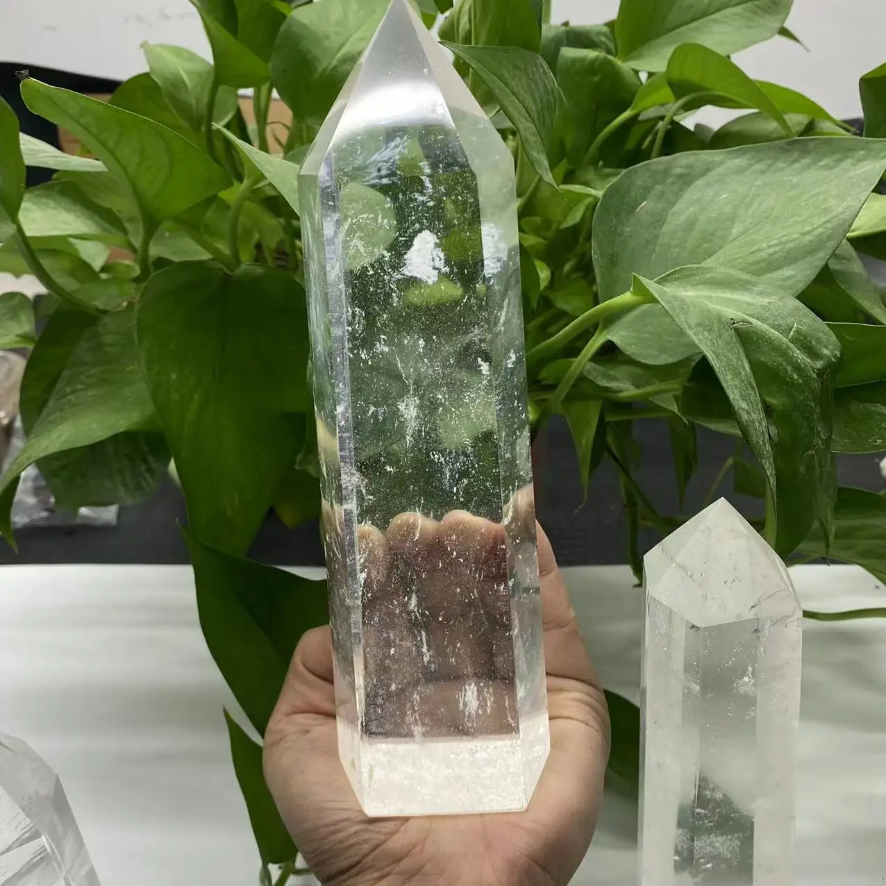 Obélisque de quartz en pierre de fusion transparente de grande taille, baguette en cristal, Fengshui de guérison pour la décoration de la maison