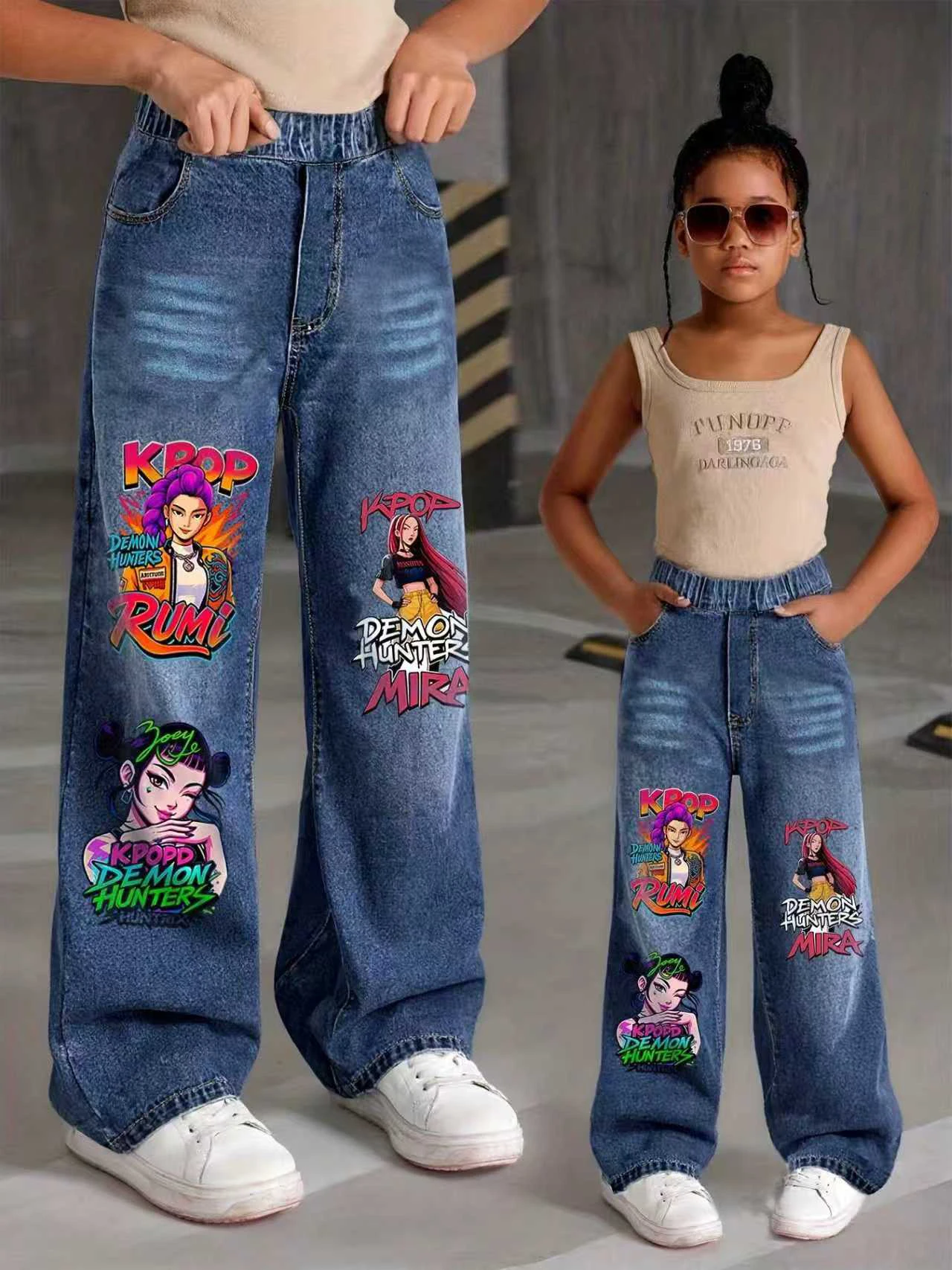 Vêtements pour enfants Jeans pour filles Style Ins avec motif de groupe de sorcière Pantalon imprimé Coupe à jambe droite Convient aux enfants de 8 à 12 ans Vêtements polyvalents pour la maison et les sorties