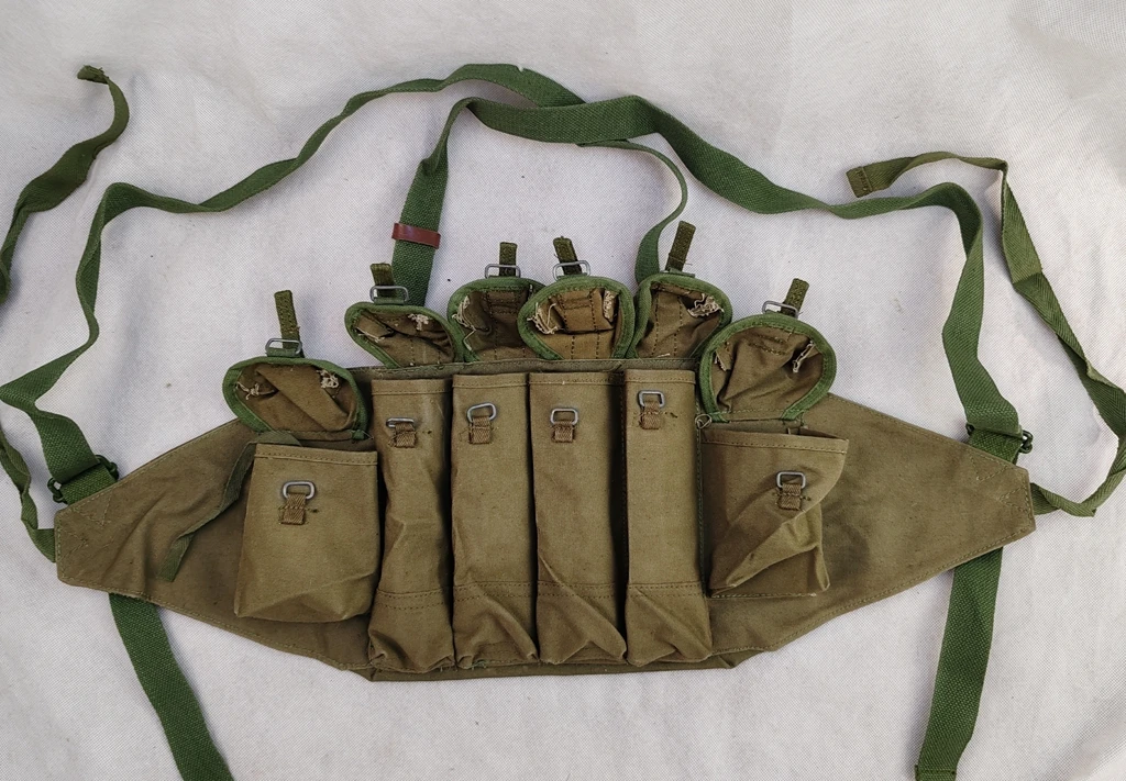 Collectable GENUINE ORIGINAL Suplus VIETNAM WAR Chinese Army PLA Type 85 Chest Rig Ammo Pouch Made in 1994s