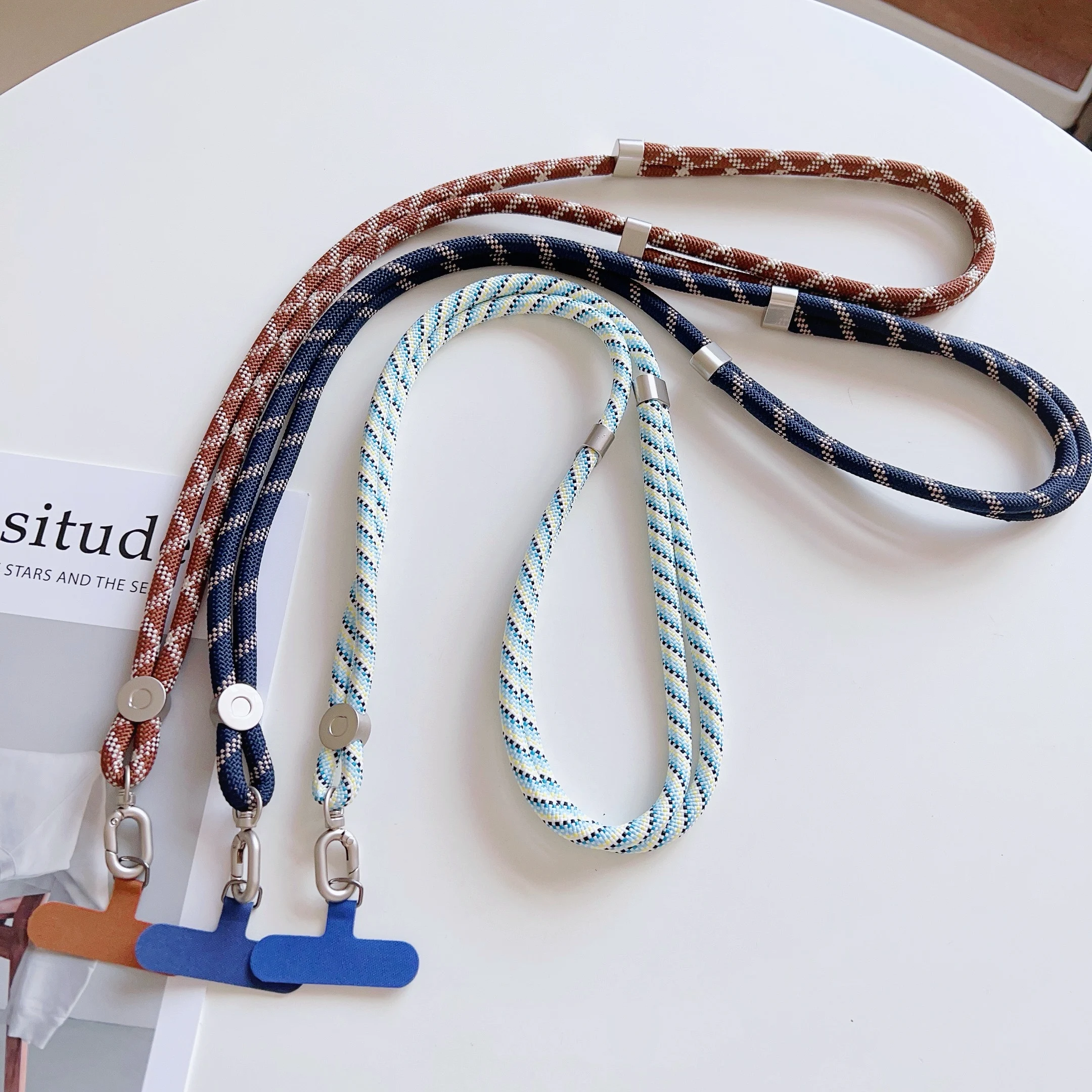 Versatile and Durable Universal Phone Crossbody Lanyard with Adjustable Anti-Loss Strap