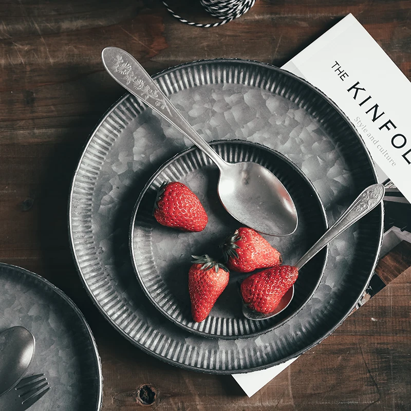 3Pc Retro Iron Plate Round Storage Tray Vintage Craft Wrought Metal Dessert Cake Dried Tray Home Decor Photography Props wooden serving tray cake tray plastic serving tray