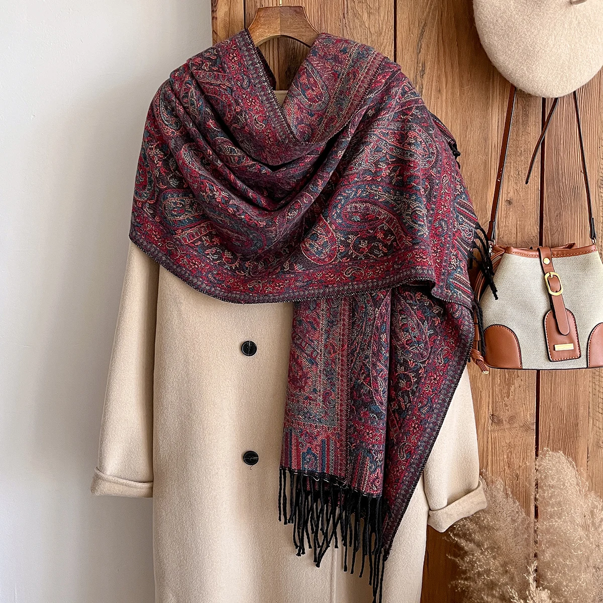 New Winter Brand National Style Paisley Design Thick Pashmina Warm Shawl Long Tassel Print Scarf Women Keep Warm Poncho Stoles