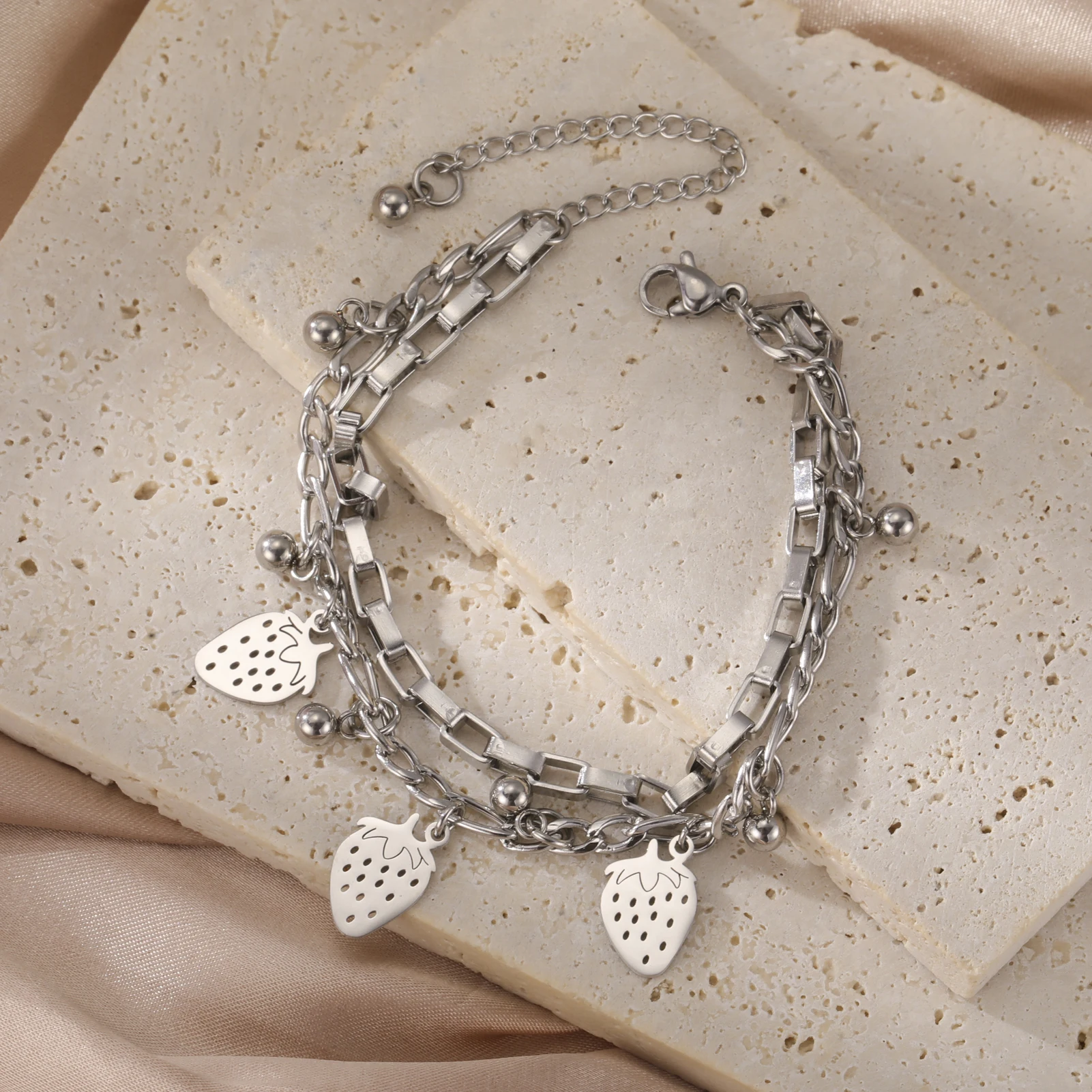 Kkjoy Mode niedlich wasserdicht Edelstahl Gold Farbe Erdbeer Anhänger Fußkettchen für Frauen Schlangen kette Schmuck Geschenk für Mädchen – Detail 11
