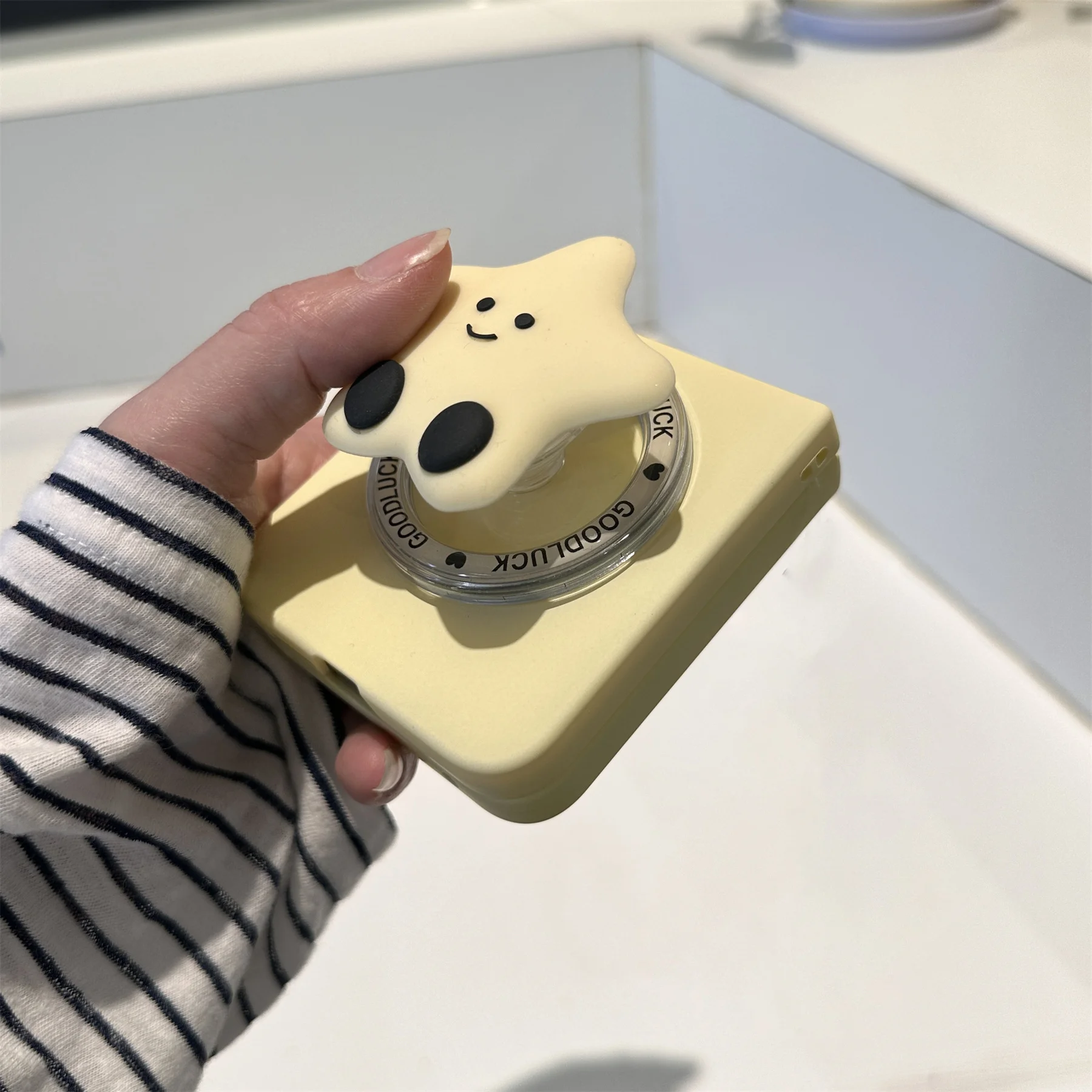 Charming Creamy Yellow Magnetic Phone Case with Star Bracket