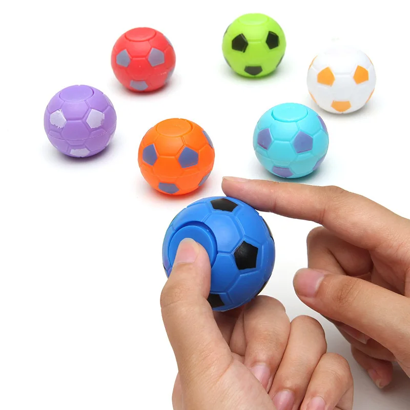 Football Finger Spin Toy Mini Fidget Spinners Soccer Ball Themed Toys for Kids School Kindergarten Soccer Party Favor Gifts 5Pcs