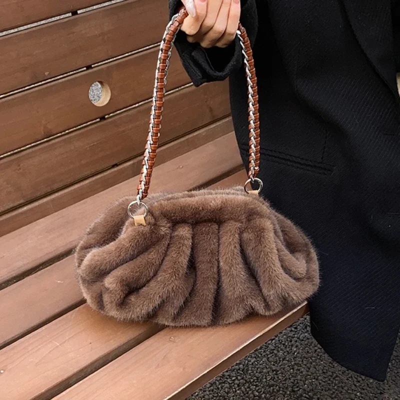 Pleated Design Faux Fur Shoulder Bags For Women 2026 Luxury Designer Purses And Handbags Winter Warm Soft Plush Hobo Bags